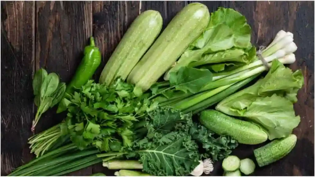 Benefits of green leafy vegetables in Hindi